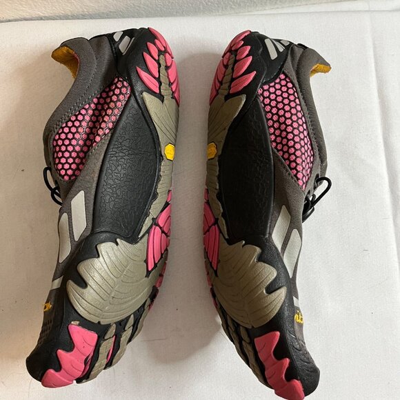 Vibram 5 FiveFingers Training Hiking Wmn's size 40 US 8.5 /9 Grey pink W3753 - Picture 9 of 12